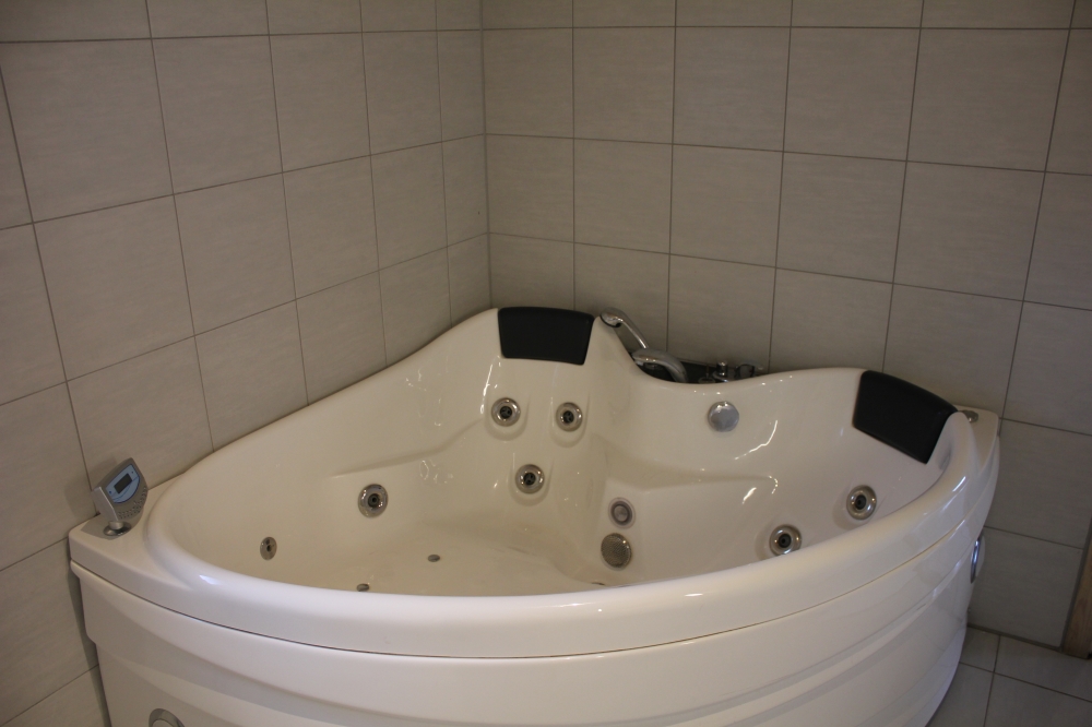 Luksushus nr. 303 byder bl.a. på et dejligt spabad