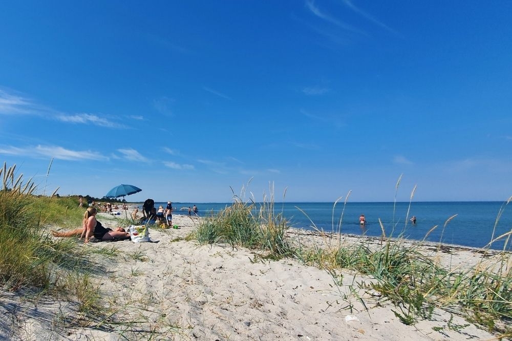 Den dejlige strand nær luksushus 320 ved Østjylland.