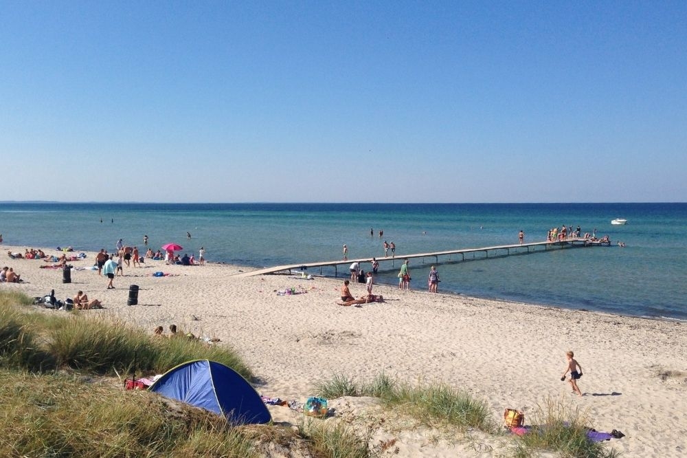 Stranden nær luksushus nr. 330.
