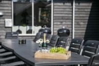 Stor terrasse ved luksushus nr. 351 i Nordsjælland.