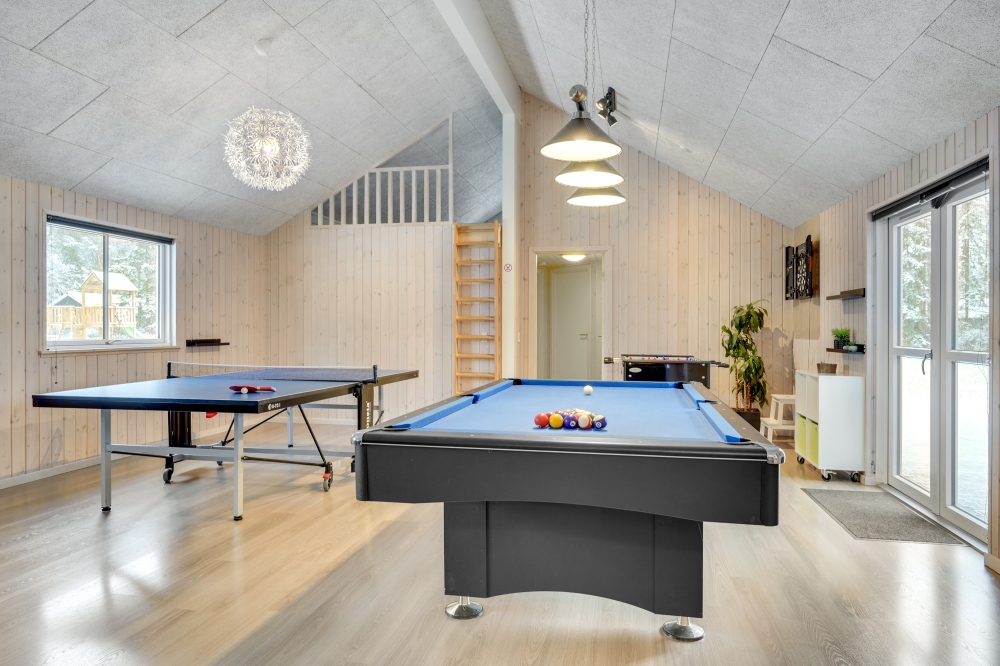 Ud over de mange timer, man kan bruge i husets pool-afdeling, så byder luksushus 362 også på billard/bordtennis og dart