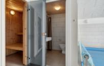 Nyd varmen i saunaen i luksushus nr. 363 til 20 personer