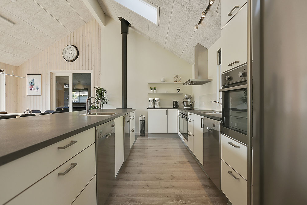 Velindrettet køkken i luksushus nr. 369 i Nordsjælland.