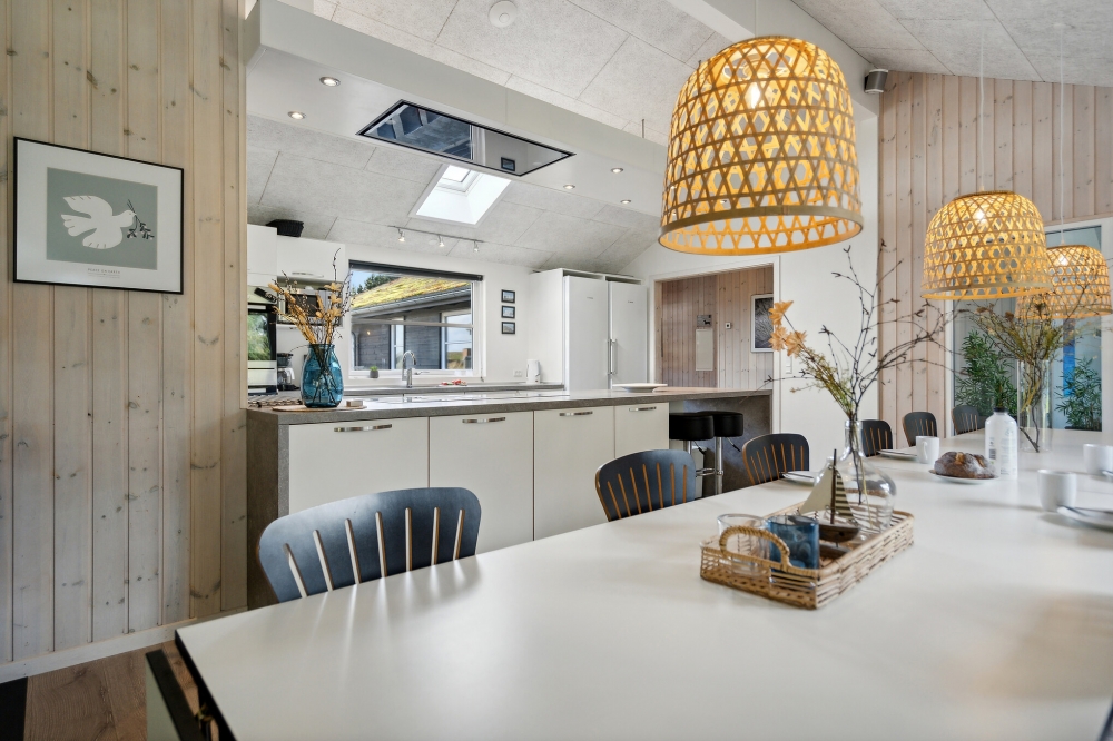 Det store lyse opholdrum i luksushus nr. 371 til 21.