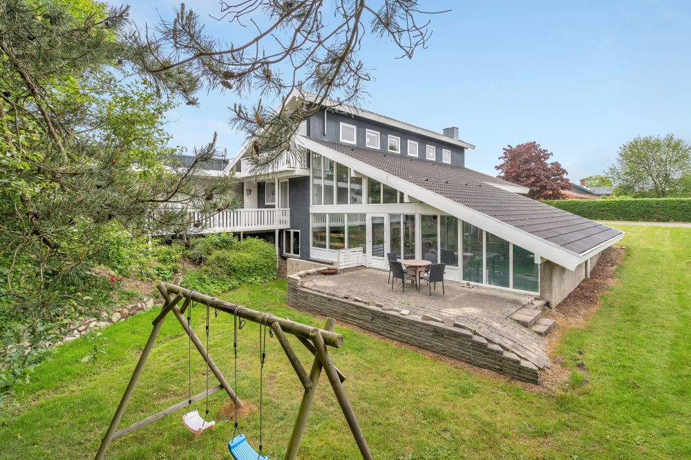 Flot sommerhus nr. 373 med god plads til op til 20 personer