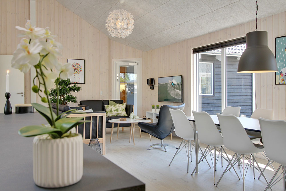 Opholdsrum med plads til 22 i luksushus nr. 374.