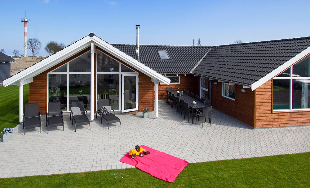 Luksushus nr. 702 har en dejlig terrasse med gode havemøbler til 12 personer.