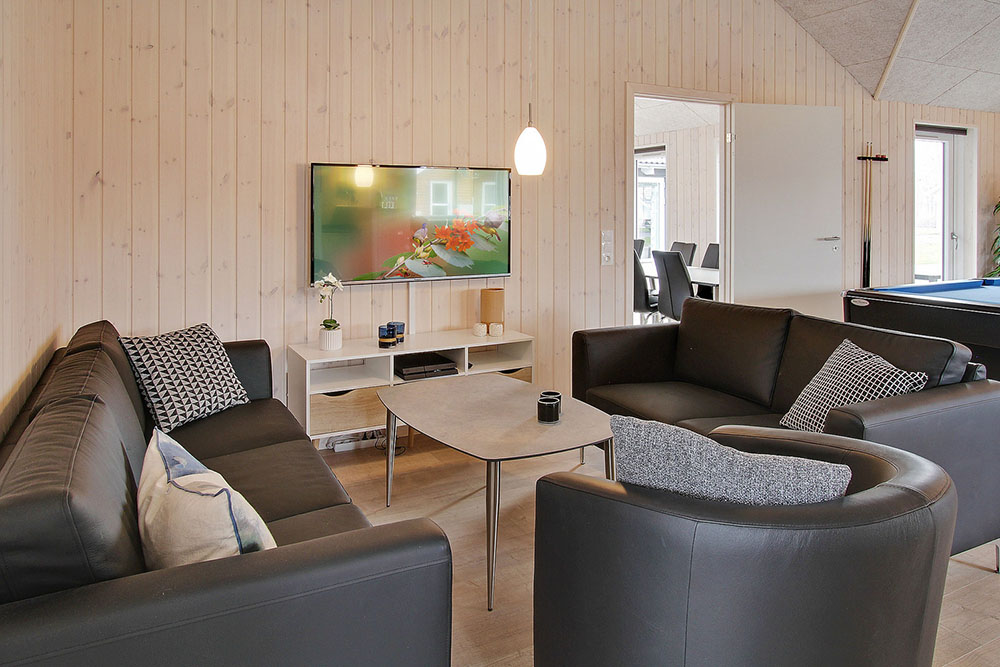 Opholdsrum med plads til 20 i luksushus nr. 703.