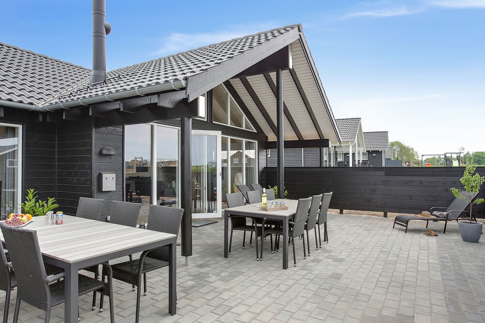 Luksushus nr. 418 har en dejlig terrasse med gode havemøbler til 14 personer.