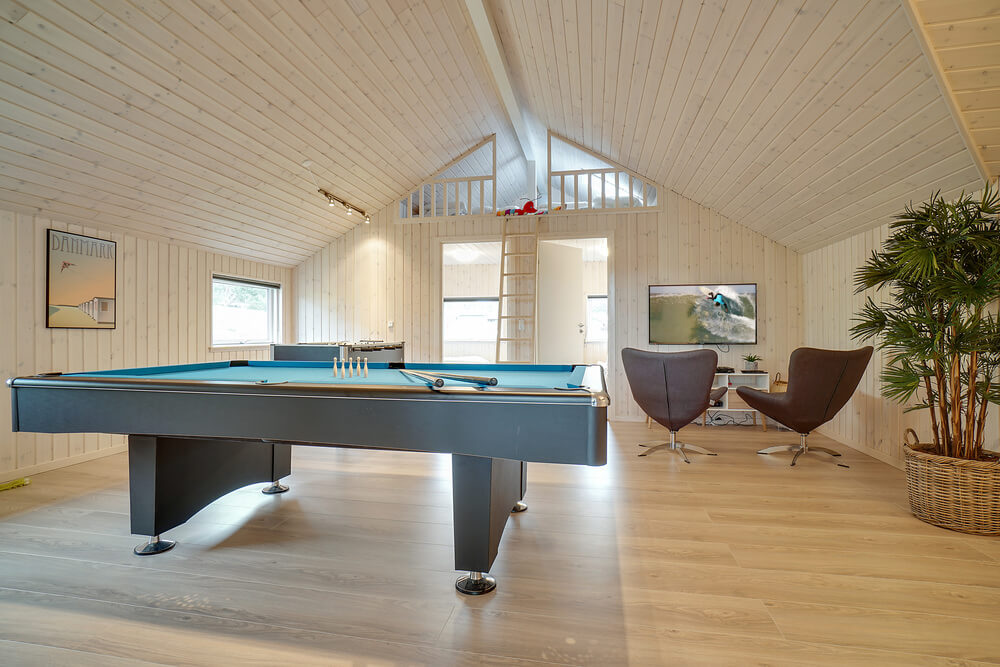 Ud over de mange timer, man kan bruge i husets pool-afdeling, så byder luksushus 417 også på billard/bordtennis og dart