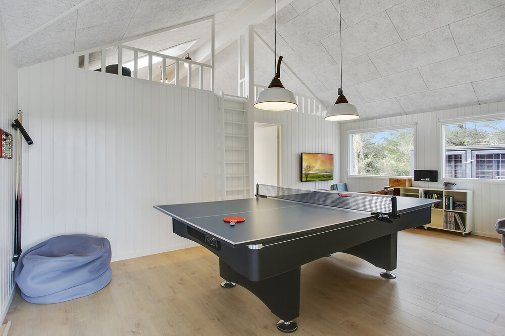 Ud over de mange timer, man kan bruge i husets pool-afdeling, så byder luksushus 411 også på billard/bordtennis og dart