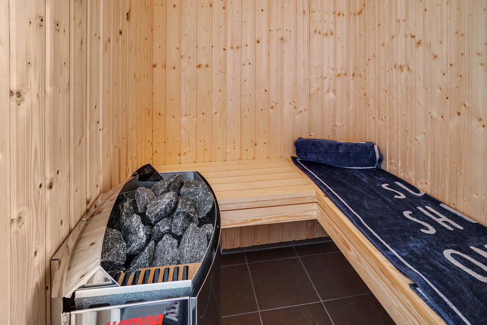Nyd varmen i saunaen i luksushus nr. 718 til 12 personer