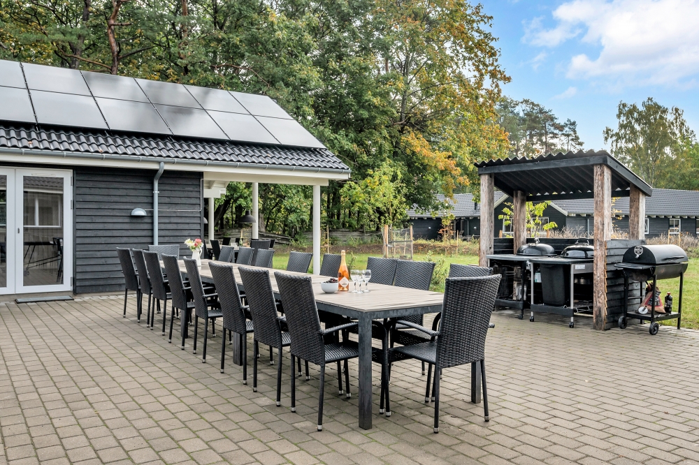 Nyd en grillaften på terrassen i luksushus nr. 438 i Nordsjælland