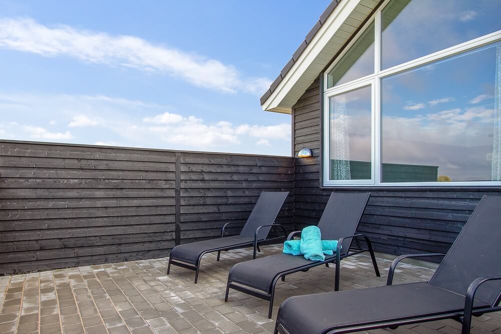 Luksushus nr. 424 har en dejlig terrasse med gode havemøbler til 14 personer.