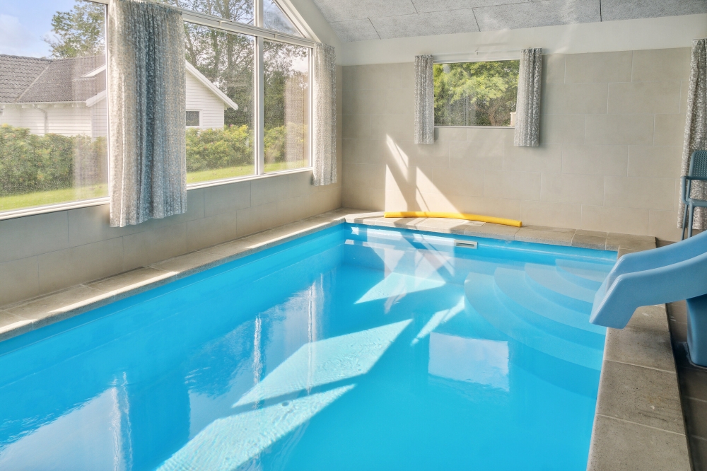 Den lækre pool i luksushuse nr. 427 til 14 personer
