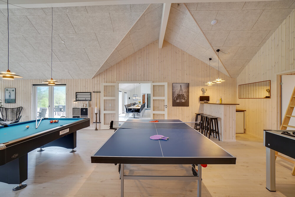 Ud over de mange timer, man kan bruge i husets pool-afdeling, så byder luksushus 429 også på billard/bordtennis og dart