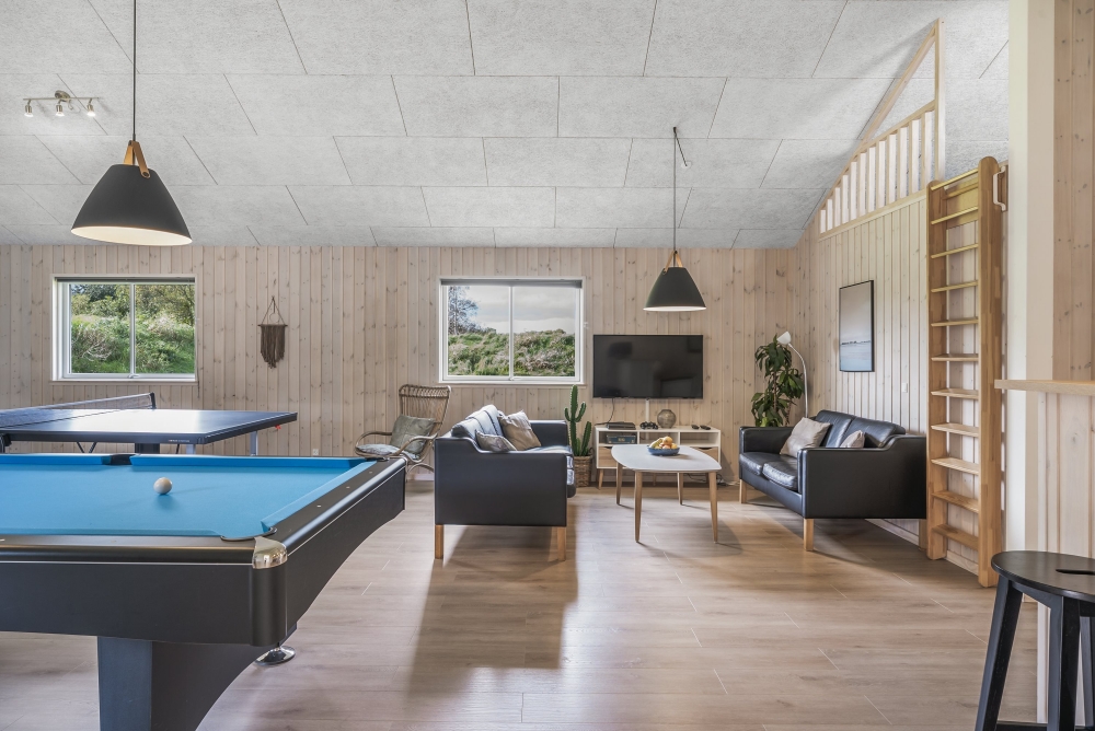 Ud over de mange timer, man kan bruge i husets pool-afdeling, så byder luksushus 440 også på billard/bordtennis og dart