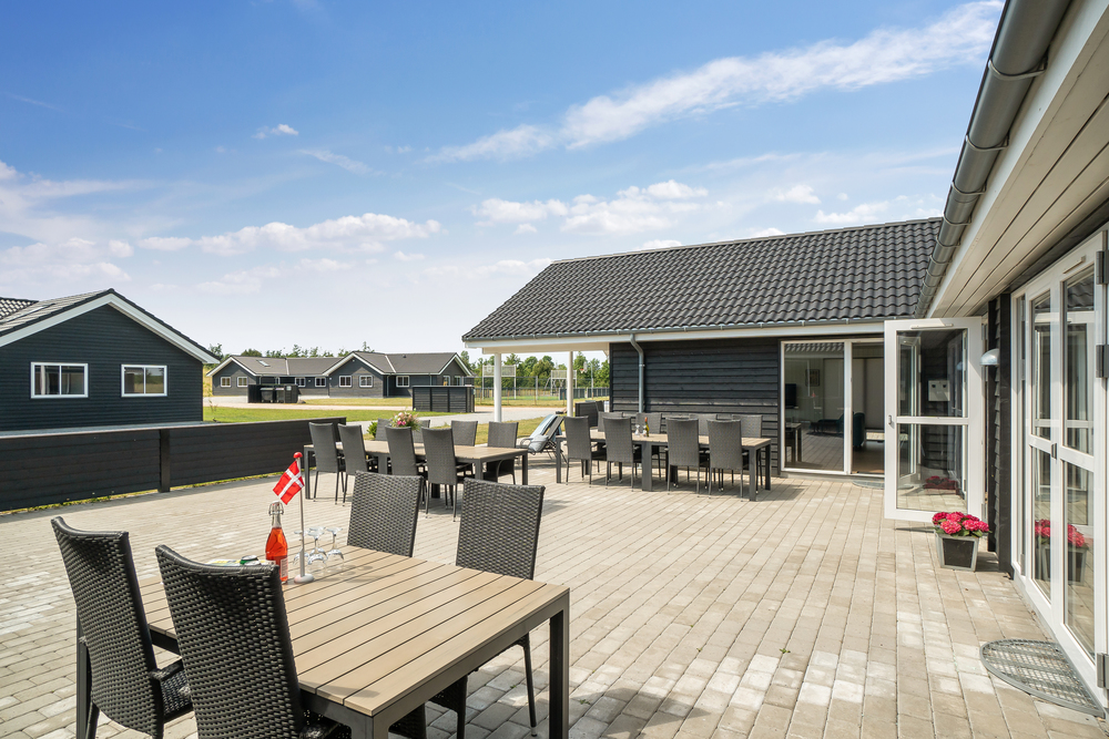 Nyd en grillaften på terrassen i luksushus nr. 441 i Østjylland