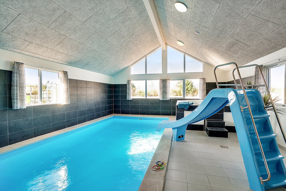 Den lækre pool i luksushuse nr. 446 til 30 personer