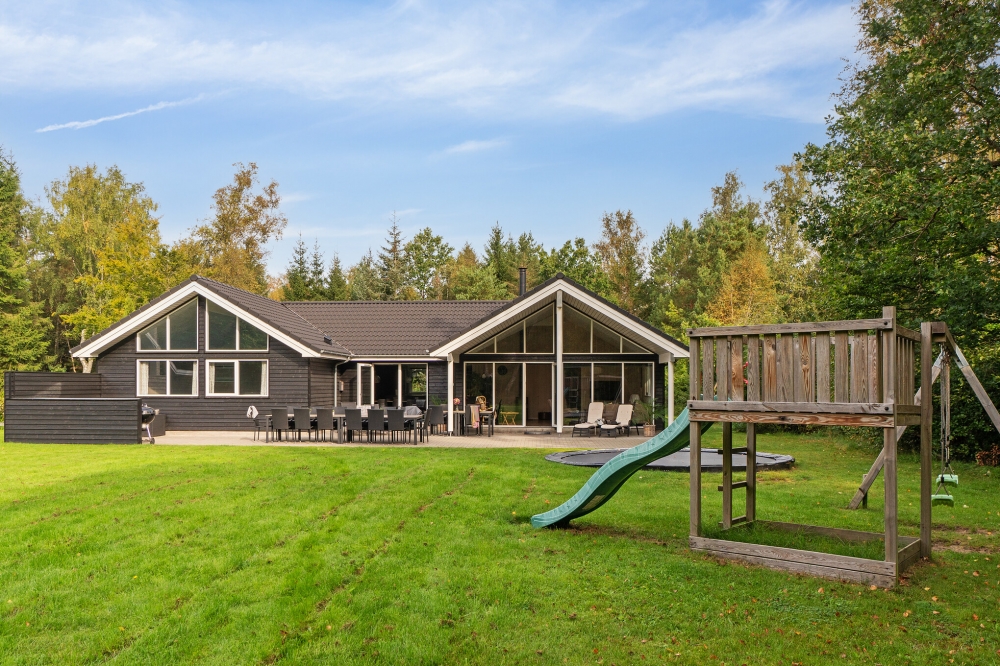 Luksushus nr. 434 har en dejlig terrasse med gode havemøbler til 20 personer.