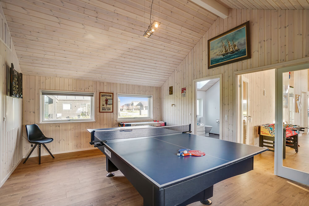 Ud over de mange timer, man kan bruge i husets pool-afdeling, så byder luksushus 443 også på billard/bordtennis og dart