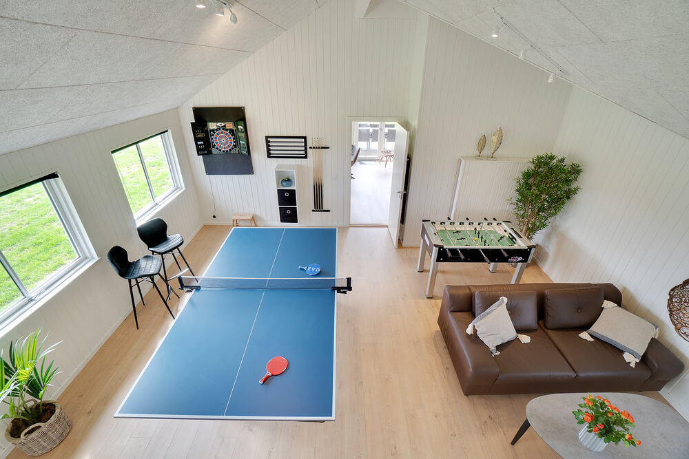 Ud over de mange timer, man kan bruge i husets pool-afdeling, så byder luksushus 458 også på billard/bordtennis og dart
