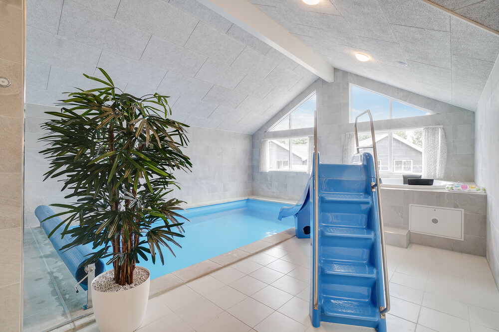 Den lækre pool i luksushuse nr. 449 til 18 personer