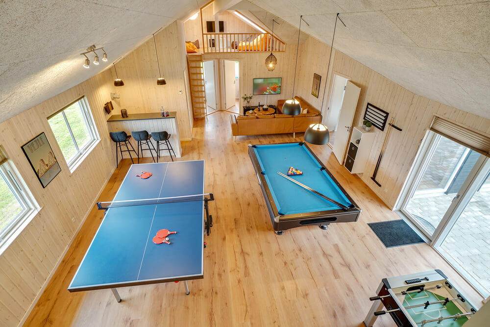 Ud over de mange timer, man kan bruge i husets pool-afdeling, så byder luksushus 474 også på billard/bordtennis og dart