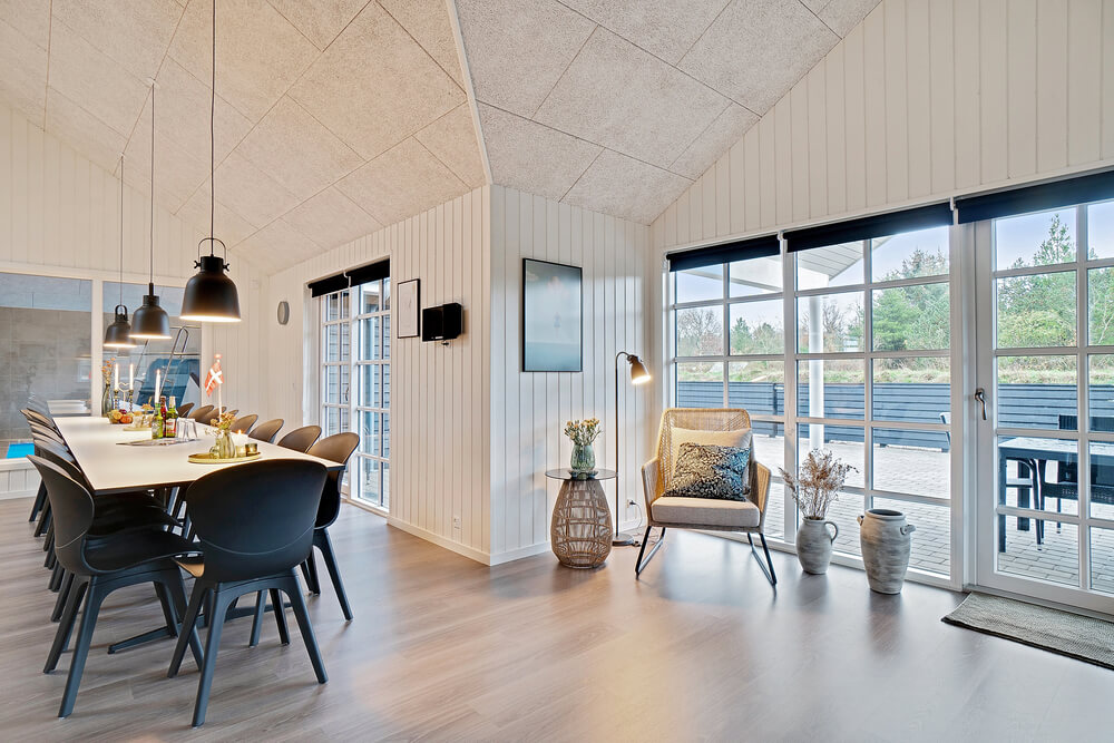 Opholdsrum med plads til 18 i luksushus nr. 460.