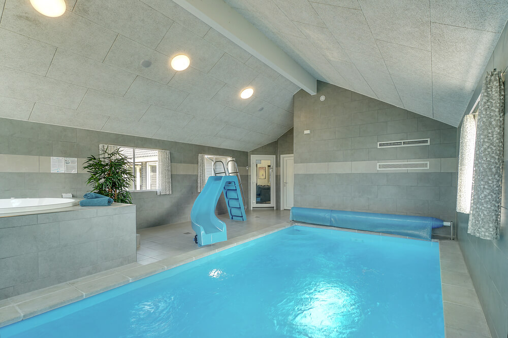 Den lækre pool i luksushuse nr. 480 til 24 personer
