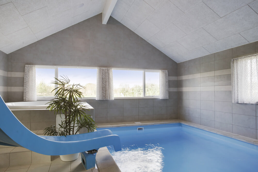 Den lækre pool i luksushuse nr. 481 til 16 personer
