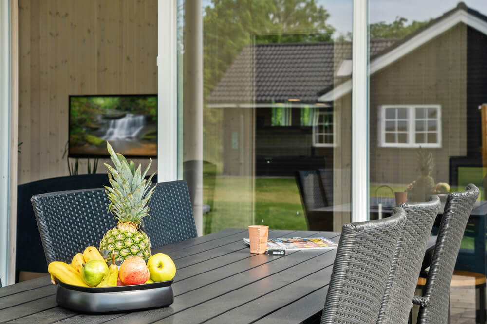 Nyd en grillaften på terrassen i luksushus nr. 492 i Østjylland