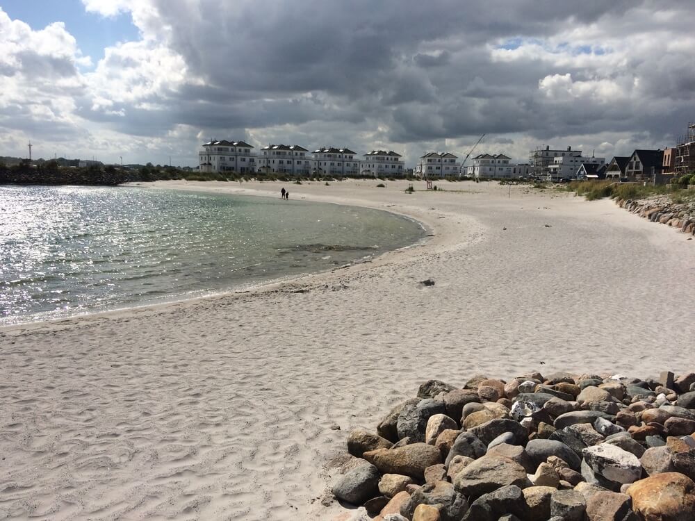 Stranden nær luksushus nr. 730 i Tyskland indbyder til en gåtur.