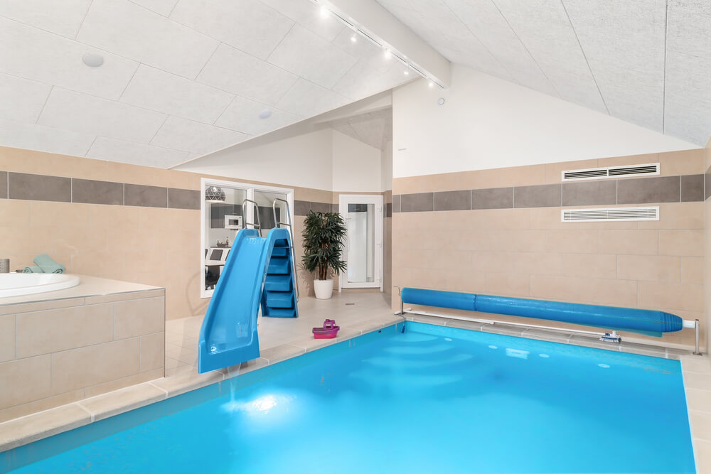 Den lækre pool i luksushuse nr. 733 til 18 personer