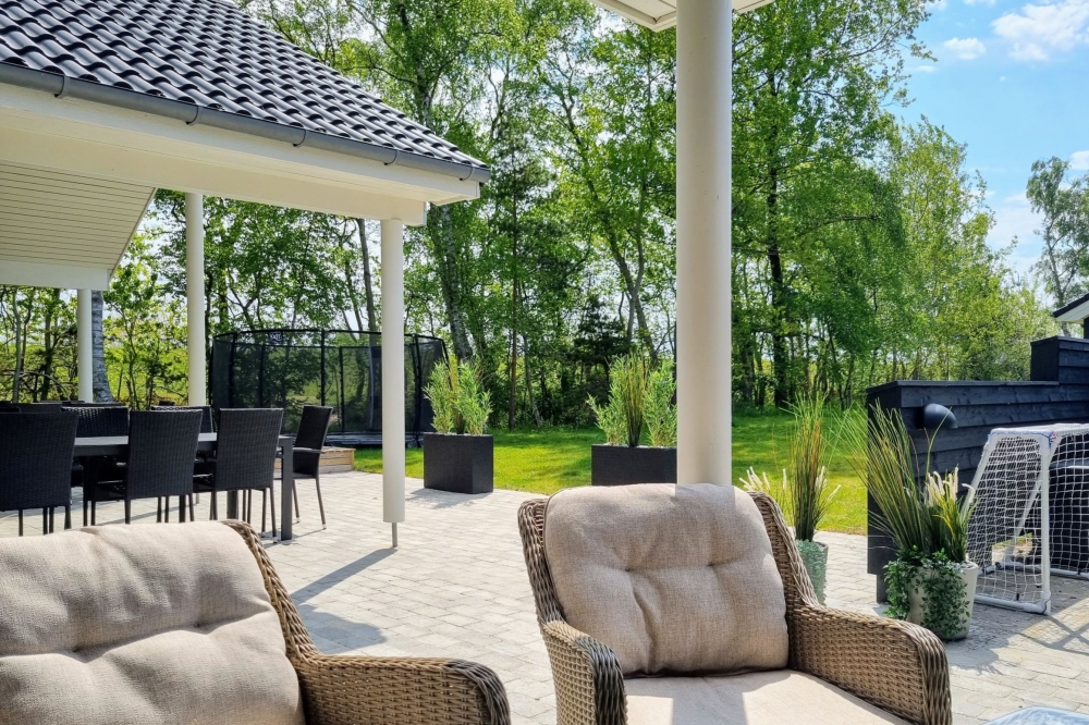 Luksushus nr. 515 har en dejlig terrasse med gode havemøbler til 14 personer.