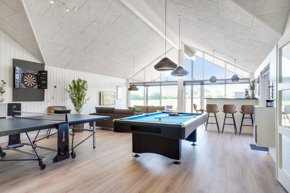 Ud over de mange timer, man kan bruge i husets pool-afdeling, så byder luksushus 531 også på billard/bordtennis og dart