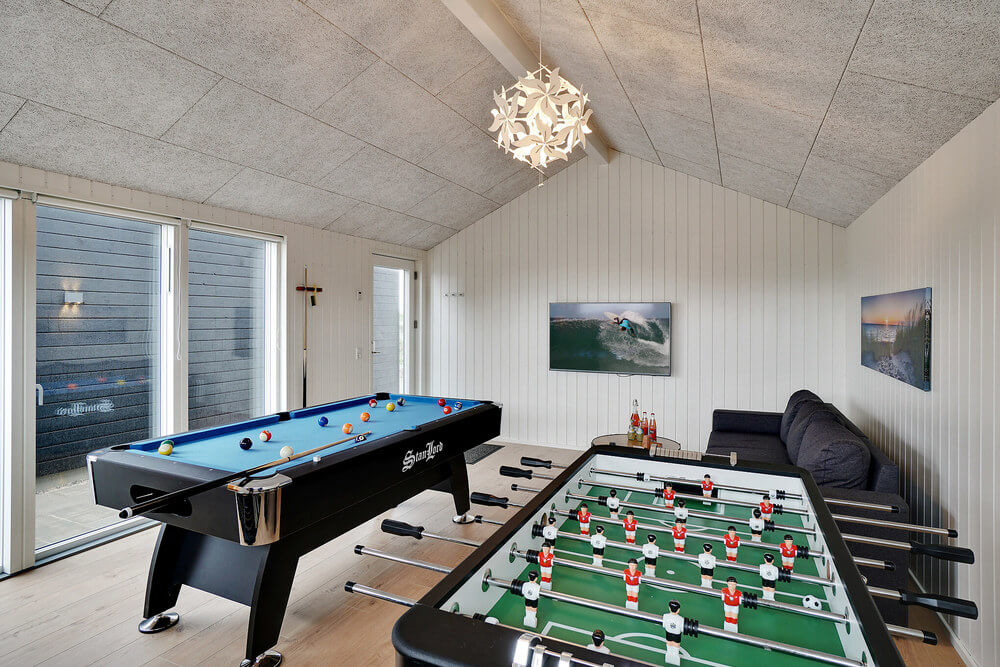 Ud over de mange timer, man kan bruge i husets pool-afdeling, så byder luksushus 514 også på billard/bordtennis og dart