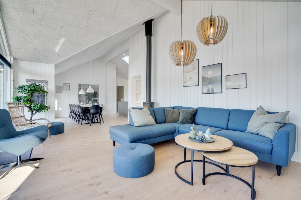 Sofaen i luksushus 533 i Vestjylland indbyder til brætspil eller at se en film sammen.