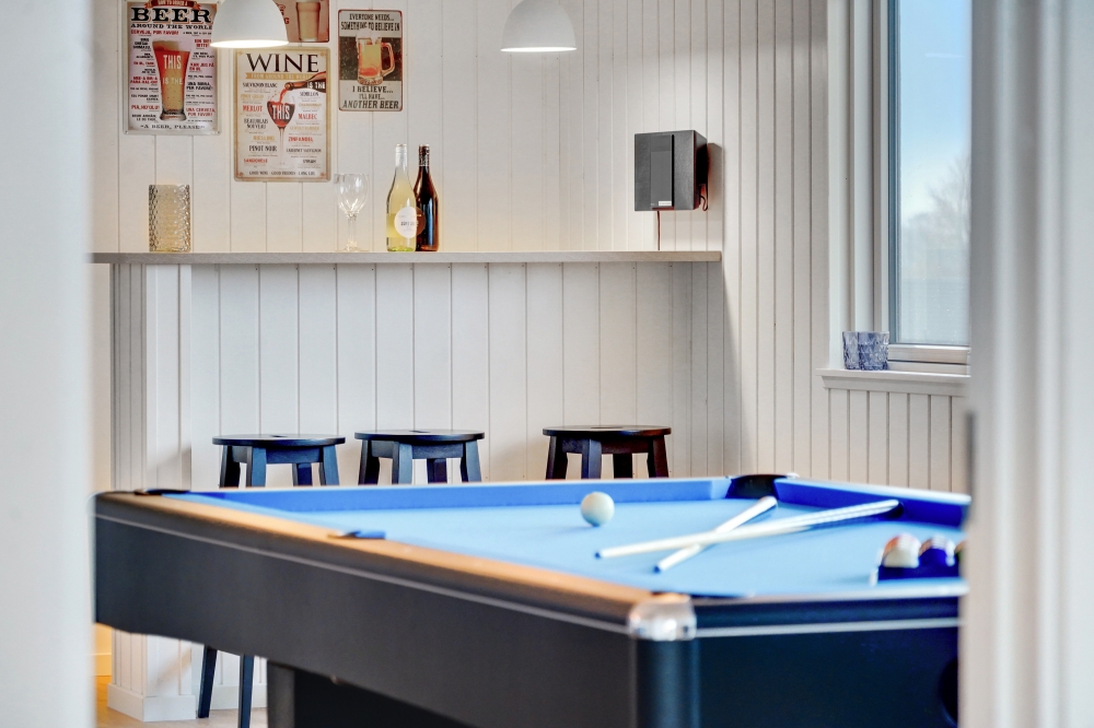Ud over de mange timer, man kan bruge i husets pool-afdeling, så byder luksushus 537 også på billard/bordtennis og dart