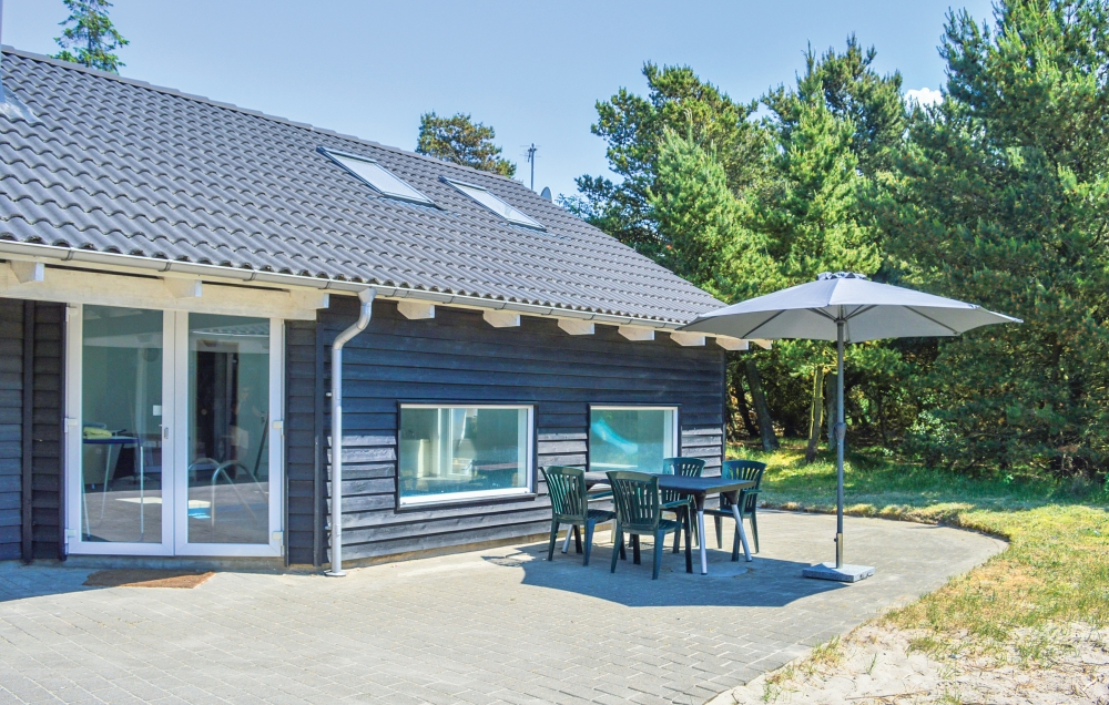 Luksushus nr. 571 har en dejlig terrasse med gode havemøbler til 22 personer.