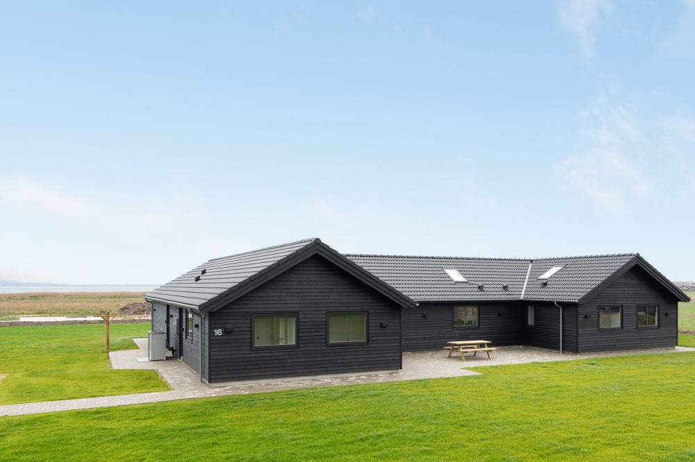Flot sommerhus nr. 551 med god plads til op til 24 personer