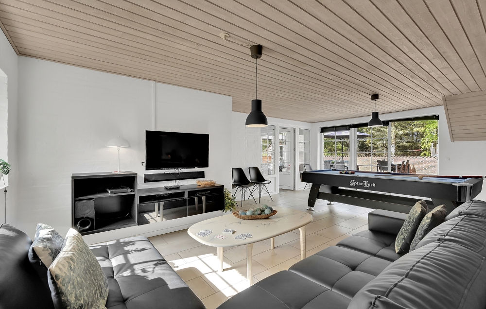 Opholdsrum med plads til 12 i luksushus nr. 574.