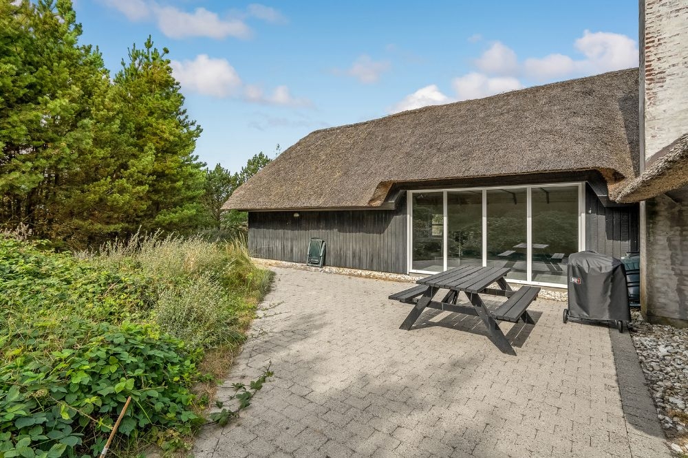Luksushus nr. 552 har en dejlig terrasse med gode havemøbler til 12 personer.