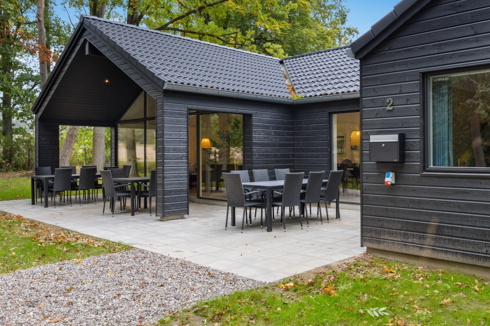 Luksushus nr. 750 har en dejlig terrasse med gode havemøbler til 18 personer.