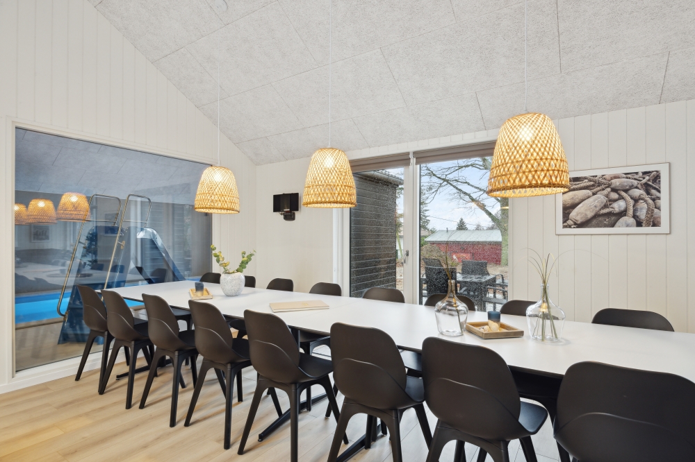 Det store lyse opholdrum i luksushus nr. 752 til 18.