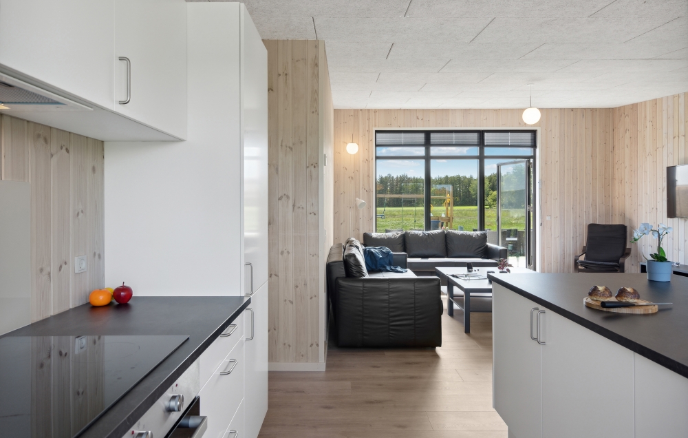 Køkkenet i luksushus nr. 604 er godt indrettet.