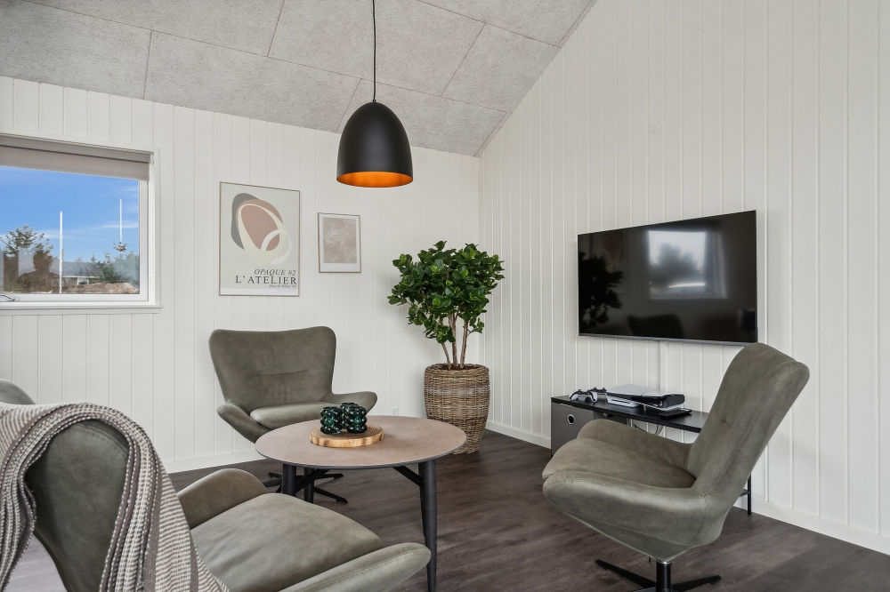 Dyst i sommerhusets aktivitetsrum, når I besøger luksushus nr. 610 i Vestjylland.