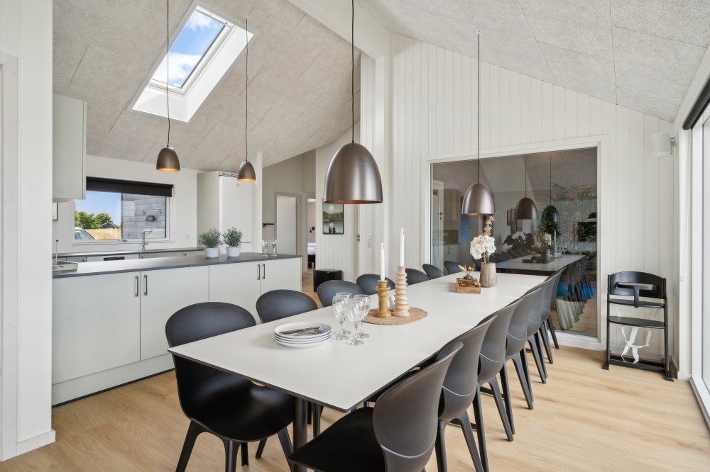Opholdsrum med plads til 14 i luksushus nr. 617.