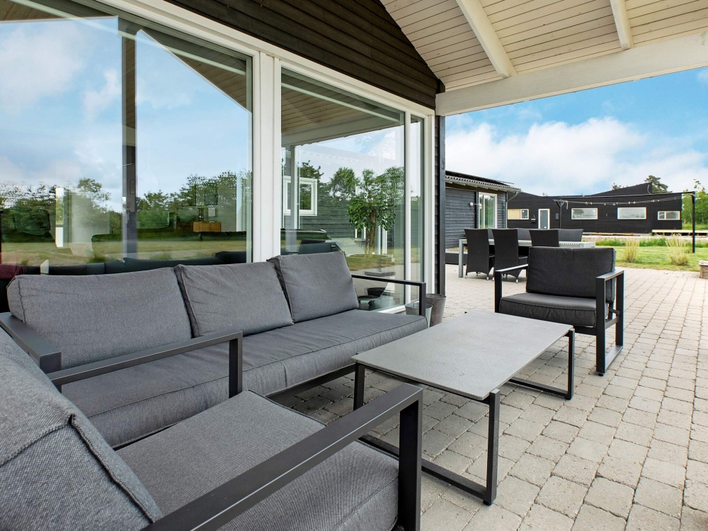 Luksushus nr. 626 har en dejlig terrasse med gode havemøbler til 14 personer.