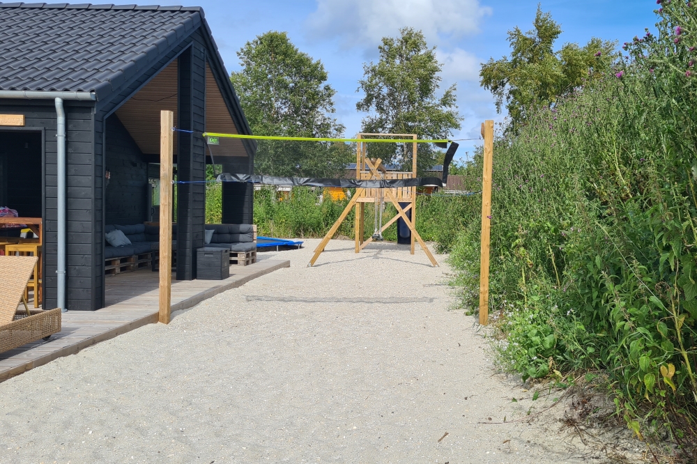 Ude-aktiviteter omkring sommerhus nr. 628.